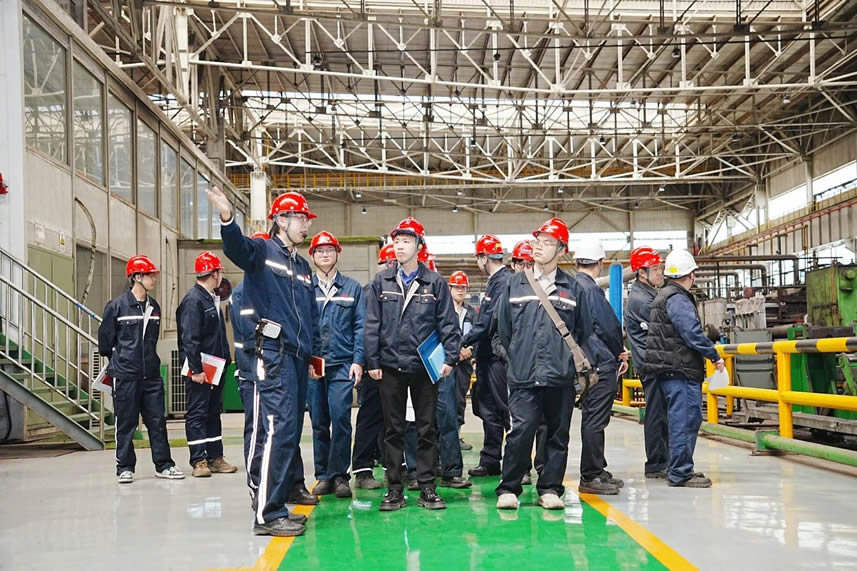 天津钢管公司团委举办青年安全生产示范岗季度现场交流会